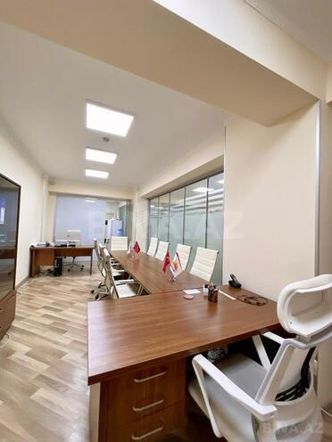 Сдается 12-комн. офис 400 м², м. Элмляр Академиясы, photo 12 from 27