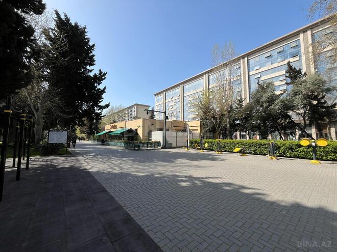 Satılır 2 otaqlı köhnə tikili 63 m², Gənclik m., photo 17 from 26