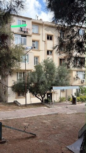 Продается 2-комн. вторичка 35 м², м. Низами, photo 1 from 12