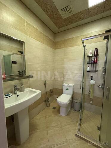 Продается 2-комн. новостройка 70 м², м. Ази Асланов, photo 11 from 16