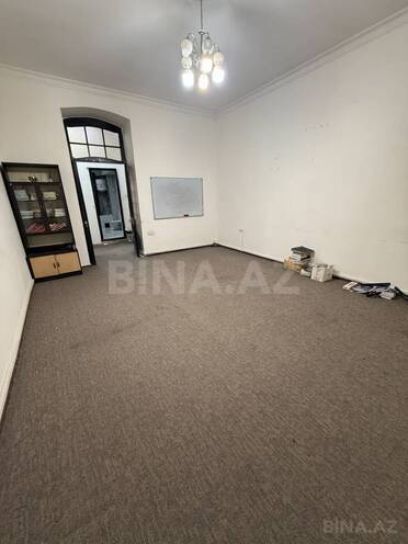 İcarəyə verilir  obyekt 175 m², 28 May m., photo 6 from 13