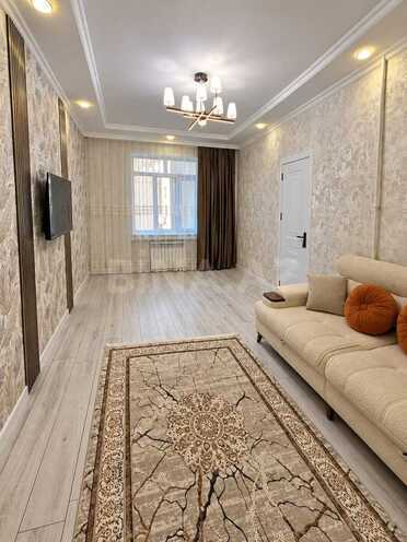 Satılır 3 otaqlı köhnə tikili 60 m², Bakıxanov q., photo 1 from 13