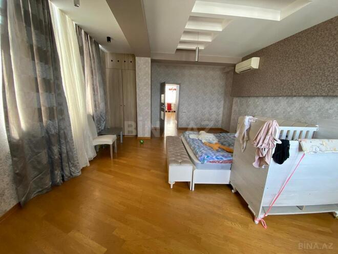 Продаётся 3-комн. новостройка 130 м², м. Кара Караев, photo 7 from 18