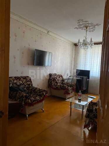 Продается 3-комн. вторичка 65 м², м. Ази Асланов, photo 3 from 16