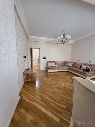 Сдаётся 3-комн. новостройка 110 м², м. Насими, photo 1 from 18
