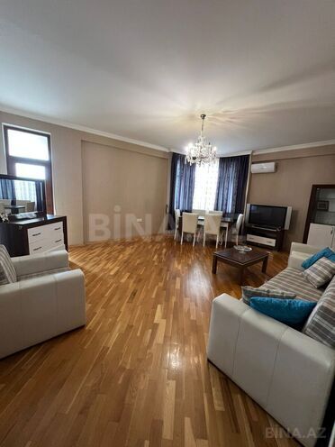 Сдаётся 3-комн. новостройка 150 м², м. 8 ноября, photo 8 from 13