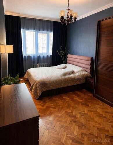 Satılır 4 otaqlı köhnə tikili 105 m², Memar Əcəmi m., photo 1 from 11