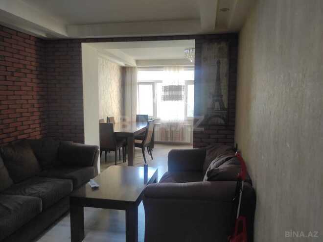 Satılır 2 otaqlı köhnə tikili 70 m², Elmlər Akademiyası m., photo 1 from 18