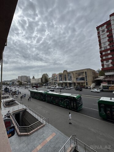 Satılır  obyekt 128 m², İnşaatçılar m., photo 1 from 6
