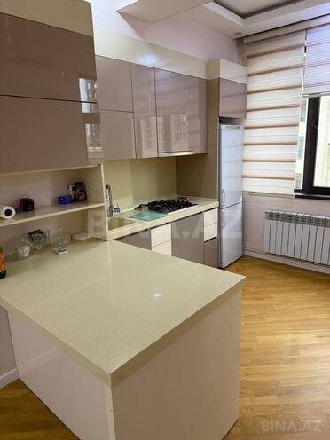 Сдаётся 3-комн. новостройка 80 м², м. Элмляр Академиясы, photo 8 from 16