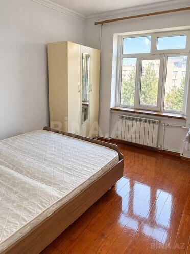 Сдается 2-комн. вторичка 60 м², м. Ази Асланов, photo 4 from 12