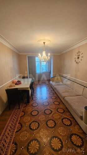 Satılır 3 otaqlı köhnə tikili 85 m², Elmlər Akademiyası m., photo 1 from 13