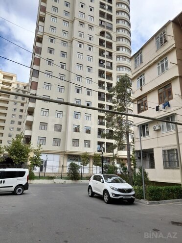 Продается 2-комн. вторичка 40 м², пос. Бакиханова, photo 1 from 17
