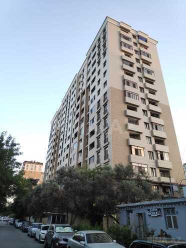 Продается 2-комн. новостройка 46 м², м. Нефтчиляр, photo 1 from 24
