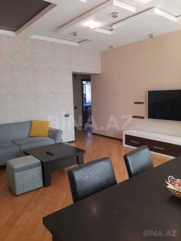 Сдаётся 2-комн. вторичка 60 м², м. Низами, photo 1 from 16