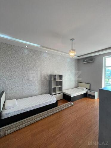 Сдается 3-комн. новостройка 165 м², м. Низами, photo 22 from 29