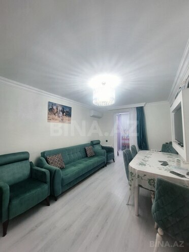 Продается 2-комн. вторичка 50 м², м. Элмляр Академиясы, photo 1 from 24
