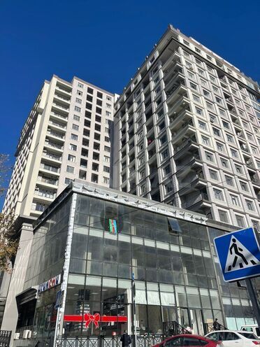 Сдается 3-комн. новостройка 97 м², м. 28 мая, photo 1 from 18
