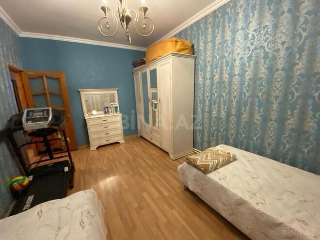 Satılır 4 otaqlı köhnə tikili 120 m², İnşaatçılar m., photo 13 from 25