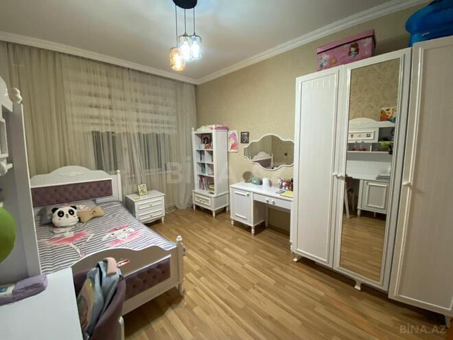 Satılır 4 otaqlı köhnə tikili 120 m², İnşaatçılar m., photo 14 from 25