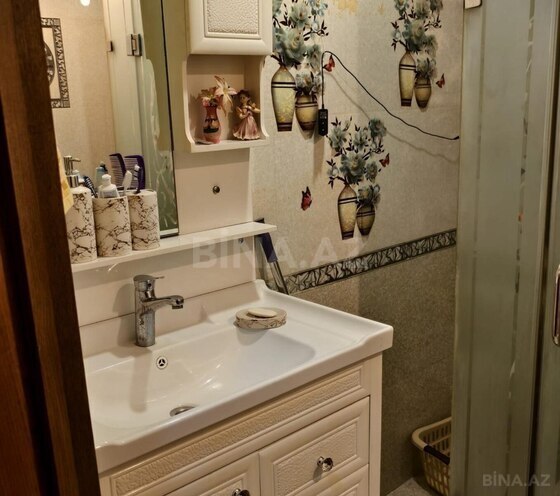 Satılır 3 otaqlı köhnə tikili 90 m², 8-ci mikrorayon q., photo 15 from 16