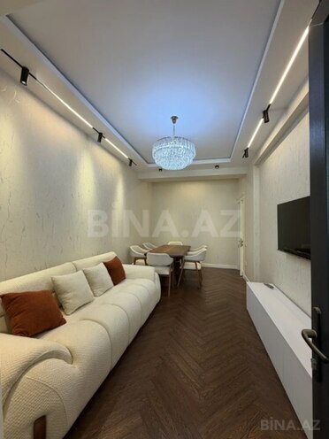 Сдается 2-комн. новостройка 70 м², м. Элмляр Академиясы, photo 1 from 10