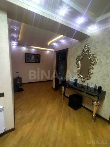 Продаётся 4-комн. вторичка 181 м², photo 28 from 32