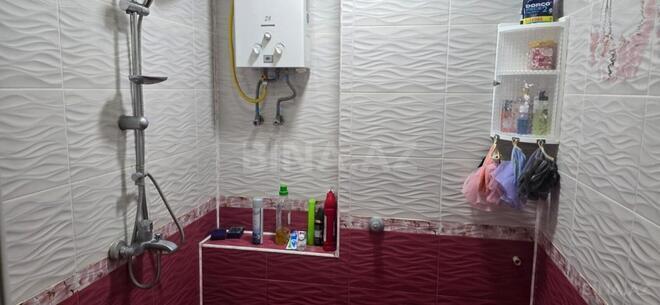 Satılır 2 otaqlı köhnə tikili 70 m², İnşaatçılar m., photo 9 from 12