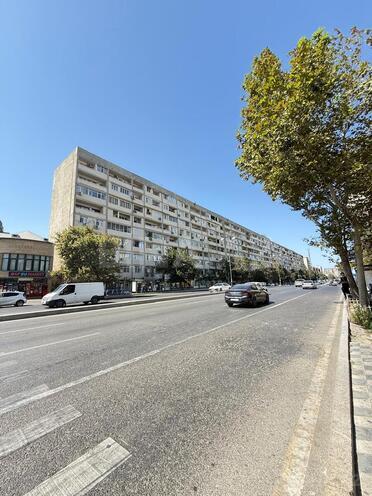 Satılır 2 otaqlı köhnə tikili 70 m², İnşaatçılar m., photo 11 from 12