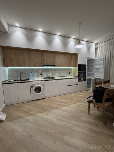 Сдается 2-комн. новостройка 70 м², м. Низами, photo 8 from 12