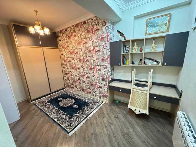 Продаётся 4-комн. вторичка 127 м², photo 13 from 29