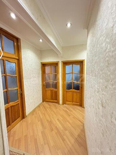 Продаётся 3-комн. вторичка 100 м², photo 18 from 25