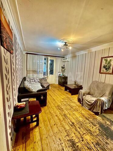 Satılır 2 otaqlı köhnə tikili 50 m², Qara Qarayev m., photo 3 from 14