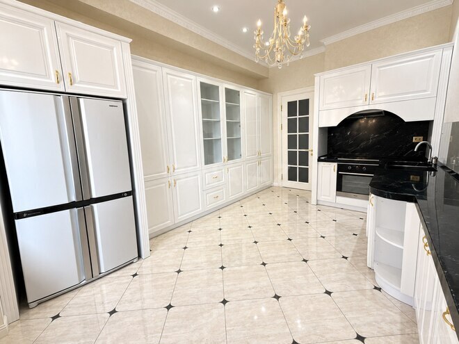 Продаётся 3-комн. новостройка 166 м², м. Низами, photo 6 from 10