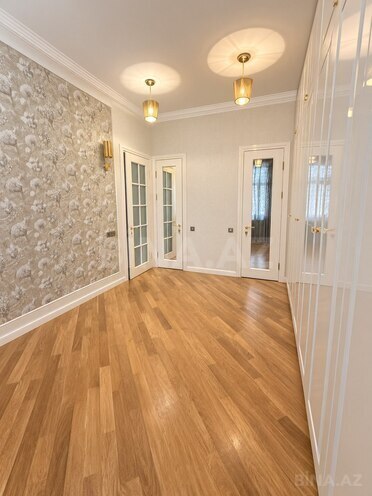 Продаётся 3-комн. новостройка 166 м², м. Низами, photo 9 from 10