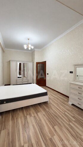 İcarəyə verilir 1 otaqlı yeni tikili 60 m², 28 May m., photo 1 from 10