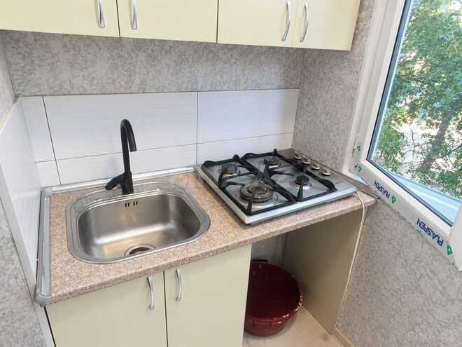İcarəyə verilir 1 otaqlı köhnə tikili 30 m², Qara Qarayev m., photo 3 from 19