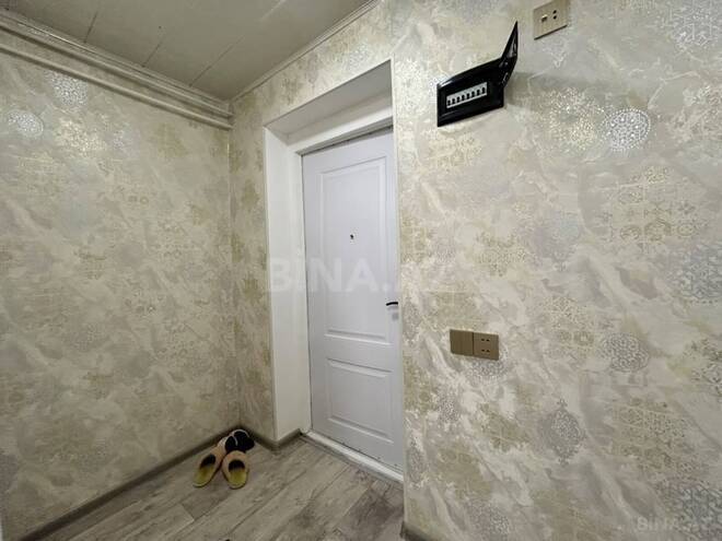 Satılır 2 otaqlı köhnə tikili 65 m², Qara Qarayev m., photo 15 from 17
