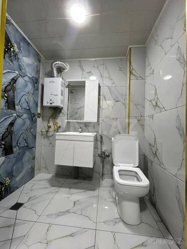 Satılır 2 otaqlı köhnə tikili 65 m², Qara Qarayev m., photo 14 from 17