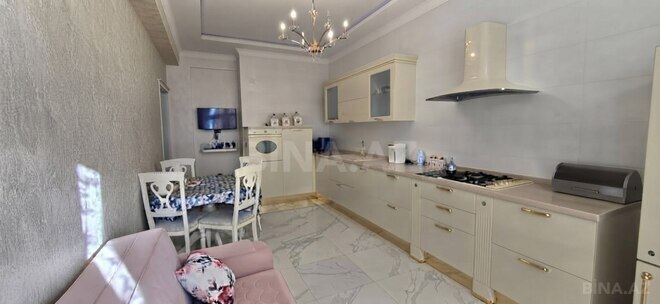 Сдается 3-комн. новостройка 137 м², м. Низами, photo 5 from 8