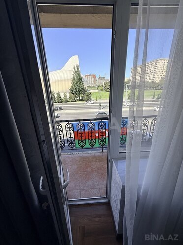 Satılır 3 otaqlı köhnə tikili 75 m², Nəriman Nərimanov m., photo 1 from 12