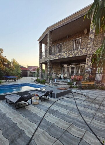 Продается 7-комн. дом/дача 250 м², photo 1 from 28