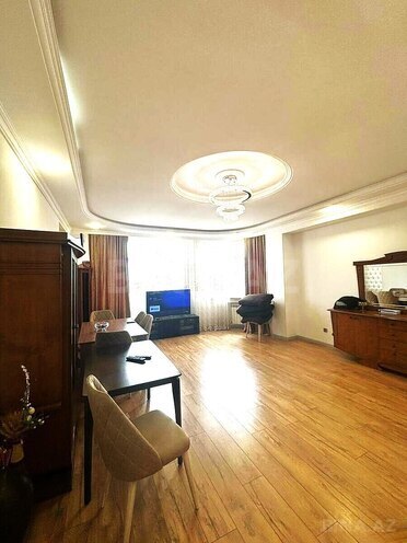 Продается 3-комн. новостройка 130 м², Наримановский  р., photo 1 from 13