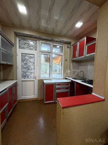 Satılır 2 otaqlı köhnə tikili 65 m², Bakıxanov q., photo 10 from 18