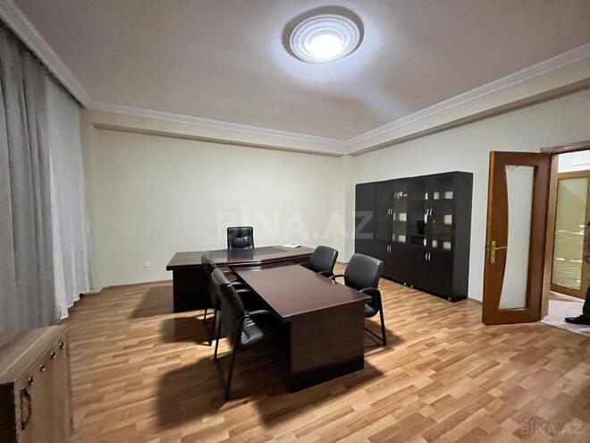 İcarəyə verilir 5 otaqlı yeni tikili 180 m², 28 May m., photo 3 from 25