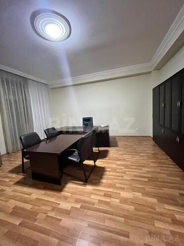 İcarəyə verilir 5 otaqlı yeni tikili 180 m², 28 May m., photo 4 from 25