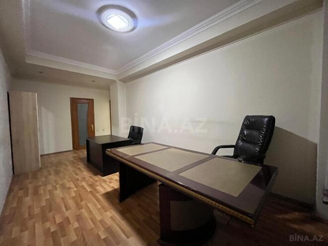 İcarəyə verilir 5 otaqlı yeni tikili 180 m², 28 May m., photo 10 from 25