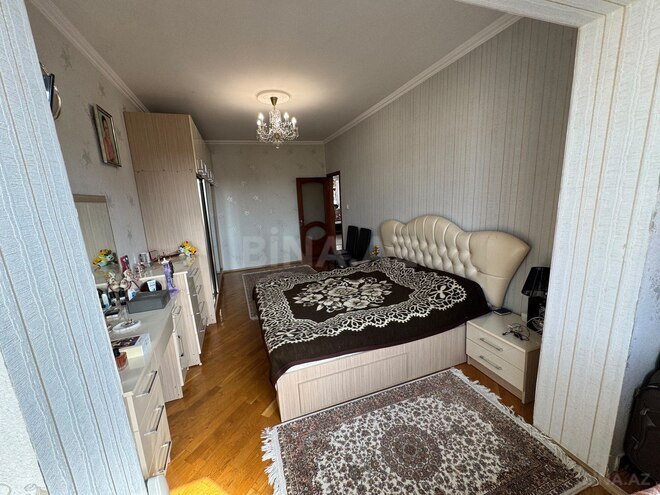 Продаётся 3-комн. вторичка 77 м², Бинагадинский р., photo 11 from 22