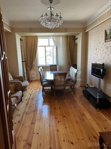 Сдается 3-комн. новостройка 120 м², м. Ази Асланов, photo 1 from 9