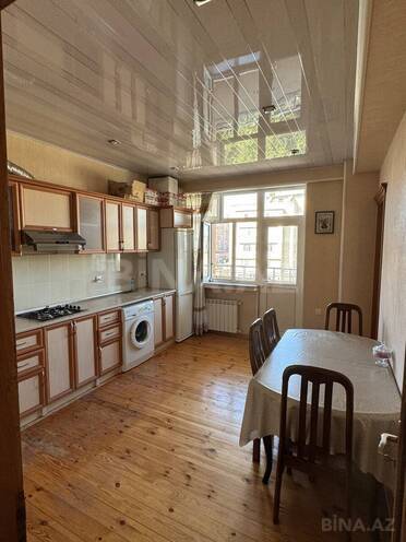 Сдается 3-комн. новостройка 120 м², м. Ази Асланов, photo 3 from 9